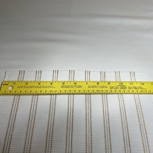 Pier 1 elegant Ivory, Gold and Silver placemats set of 8 reversible (JCLin1) - Picture 2 of 5